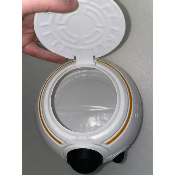 Star Wars BB 8 The Last Jedi Collectible Popcorn Bucket Golden Link 85 oz RARE - Picture 7 of 8